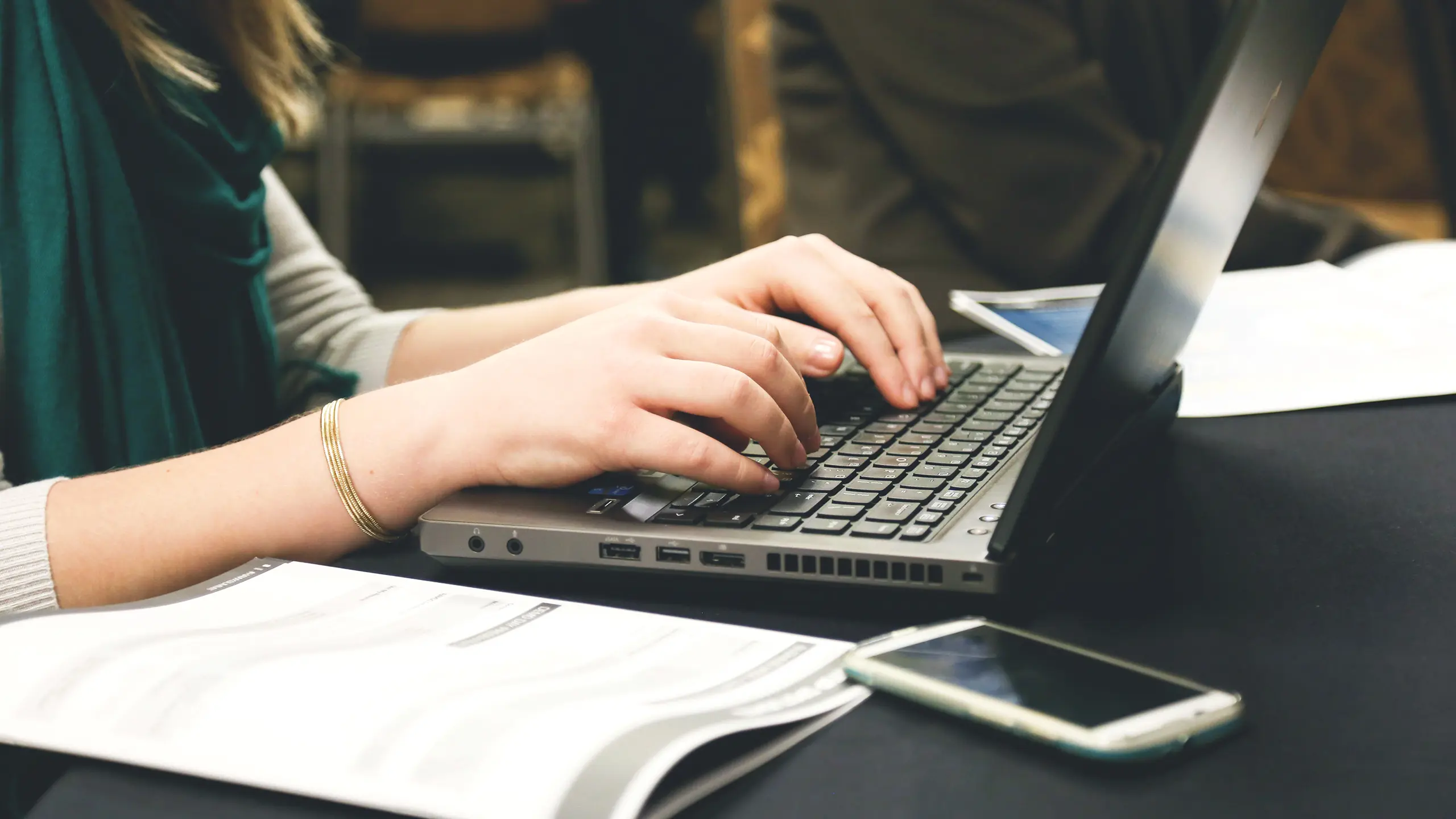 Human-Crafted, AI-Enhanced Content: Why the Best Strategy Uses Both